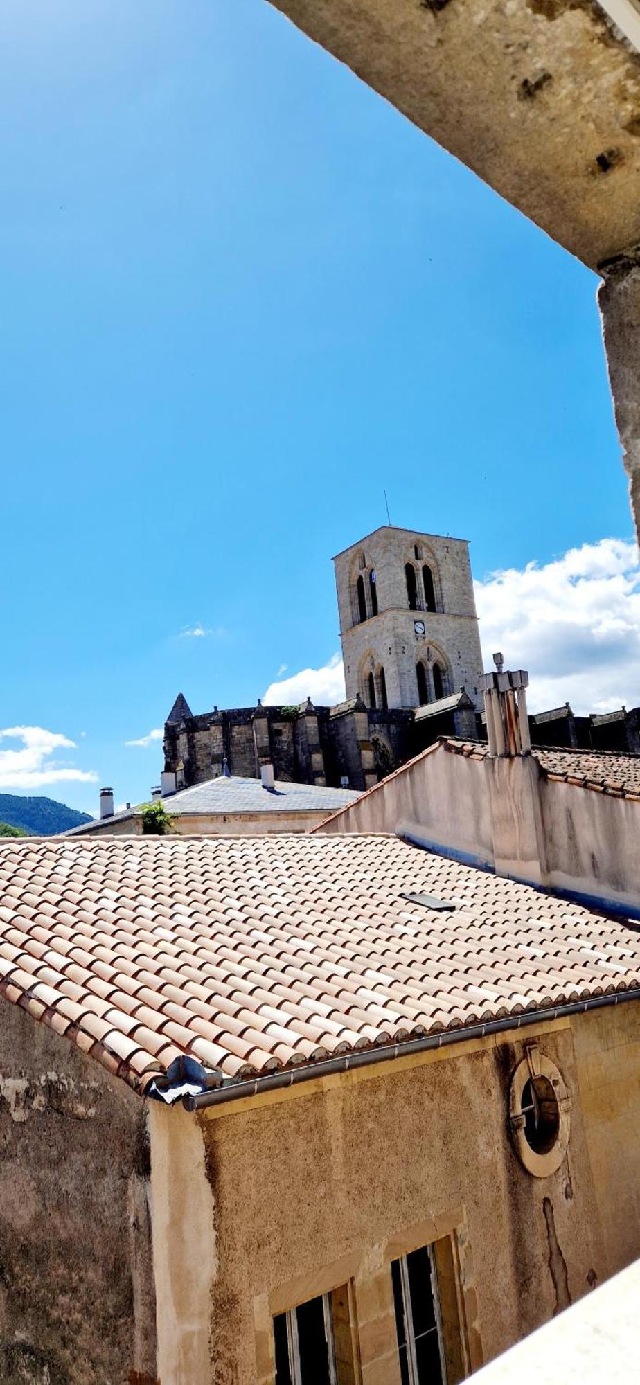 Appartement Plein Centre-Ville Lodeve Exterior photo